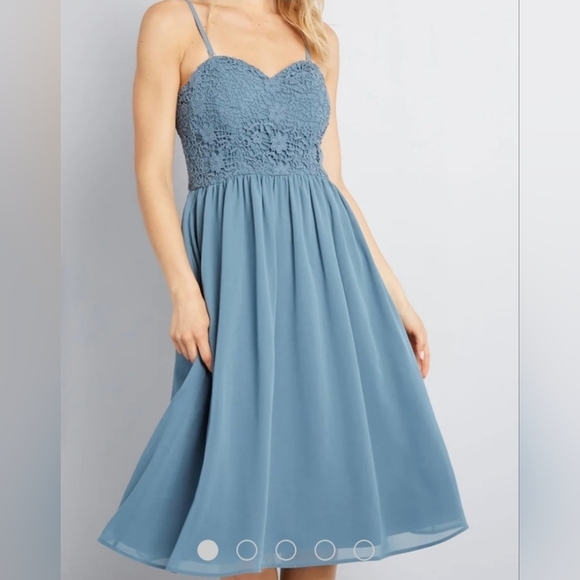 NWT Modcloth Womens A-line Crocheted Floral Bodice Party Dress Size 4 - Picture 11 of 12